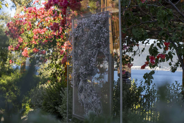 Tia-Thuy Nguyen Intact as before (Vẹn nguyên như trước), 2025 Stainless Steel and Quartz 90 x 70 cm 35 1/2 x 27 1/2 in © Courtesy of the artist and Almine Rech.