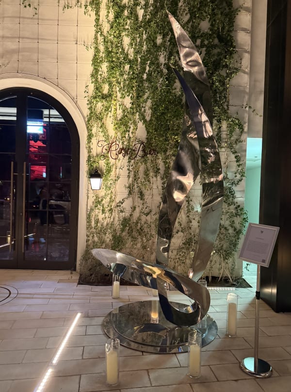 Foad Hamzeh, Letters in Motion, Private Viewing Rose Bar at Delano Dubai © FH. Visual, Courtesy of the artist.