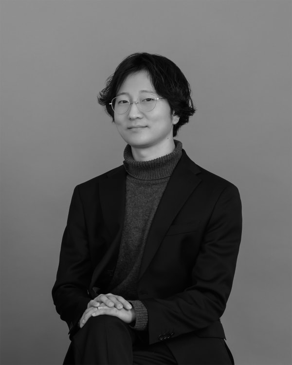 Donghyun Cho - L1 Chair