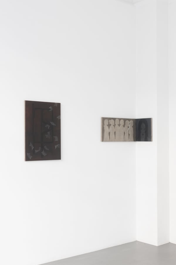 Installation photograph of Liva Jo Juul Streich’s Traces exhibition (2025) at Alice Folker Gallery, highlighting the visual relationship between the artworks on display.