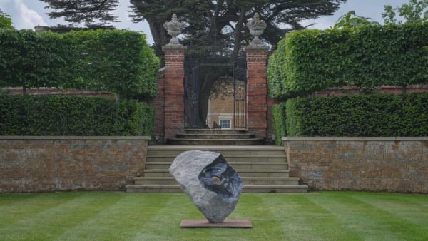 1 Luke Alen Buckley Nevill Holt Install Image