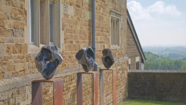 2 Luke Alen Buckley Nevill Holt Install Image