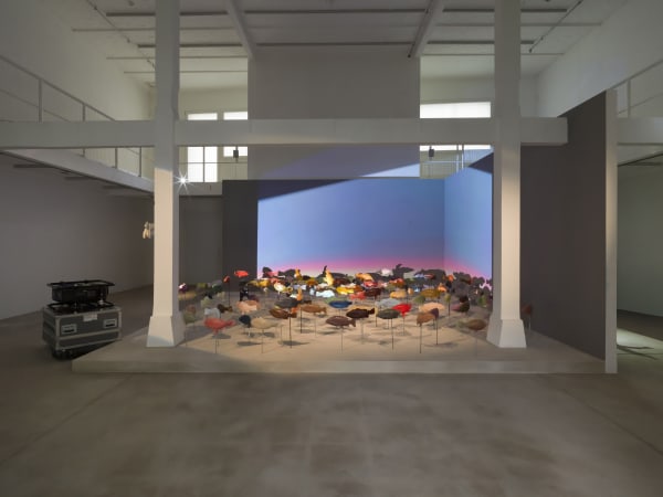 Bruce Nauman, Fish/rainbow, 2025