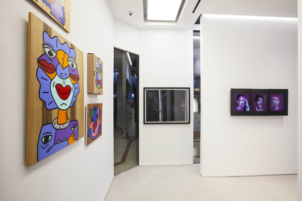 LOONEY TUNES GROUP SHOW