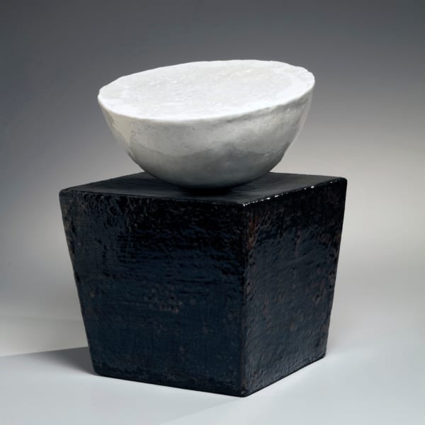 Nagasawa Setsuko (b. 1941) Black and white two-part sculpture 2018 Glazed porcelain and stoneware 17 x 7 7/8 x 11 inches SOLD
