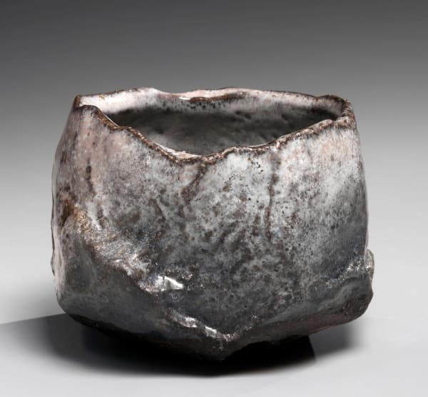 Kaneta Masanao (b. 1953) Almost straight-walled teabowl with irregular mouth and Hagi glaze 2019 Hagi-glazed stoneware with kiln effects 3 1/2 x 4 3/4 x 3 1/2 in. Inv# 11256