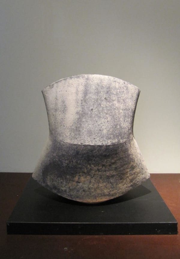 Kodô (Pulse), 2011 Stoneware 14 x 13 3/8 x 9 1/4 inches Inv# 7052 SOLD