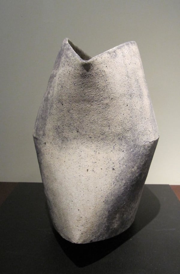 Kodô (Pulse), 2011 Stoneware 14 x 13 3/8 x 9 1/4 inches Inv# 7052 SOLD