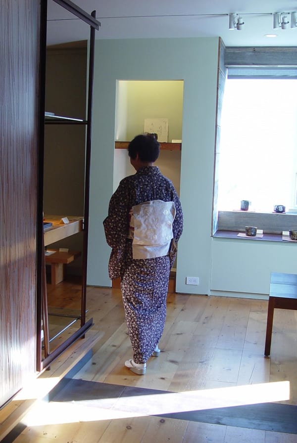 We hosted an opening event for the opening of show. Please click the image for more photos of the evening.