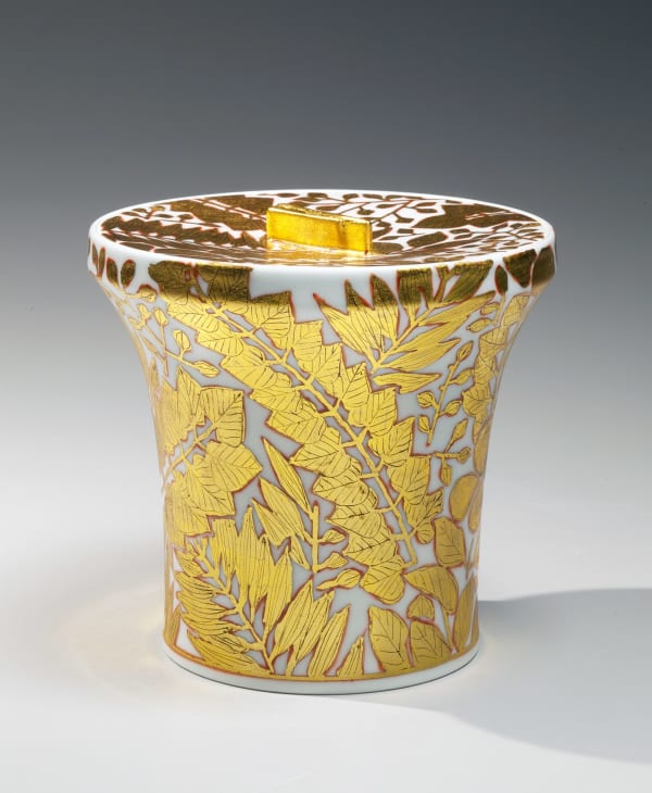 Ono Hakuko (1915-1996) Covered flaring standing mizusashi (water jar) with overglaze red and fern-leaf design in gold ca. 1985 Kinrande-glazed Porcelain 5 7/8 x 6 1/4 in. Inv# 8109 SOLD