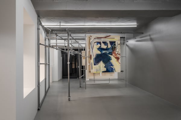 Jewyo Rhii, Painting Plate, 513 x 600 x 320 cm, aluminium, iron, 2023