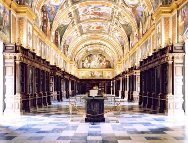 Candida Höfer, Real Sitio de San Lorenzo de El Escorial XII 2000