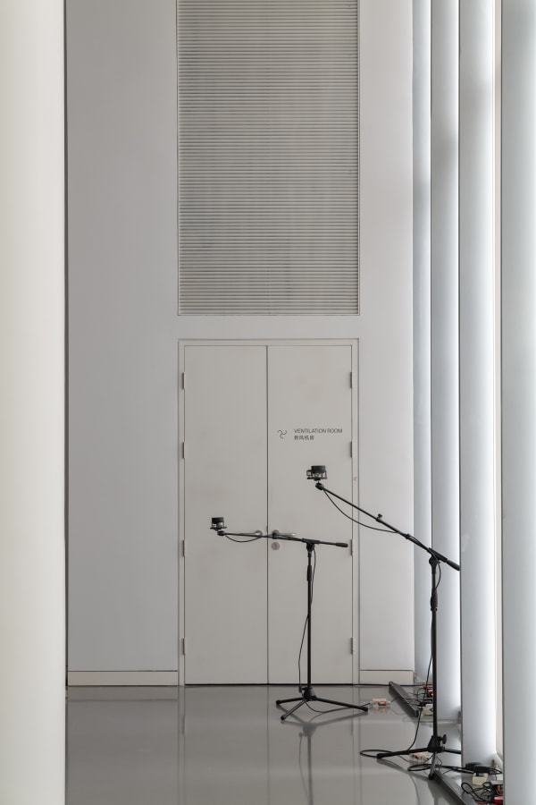 Feng Chen, Light Puzzle – Trio; Motion is Action installation view, BY ART MATTERS, photo by Liuliu Jiang 冯晨，《光的缠绕－三重奏》； “动为行”展览现场，BY...
