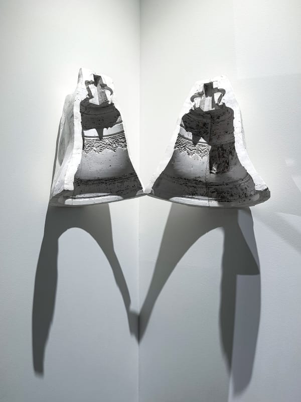 Qujai is no longer it, mould 1, 2 Plaster 45 x 50 x 50 cm (17.7 x 19.68 x 19.68 in)