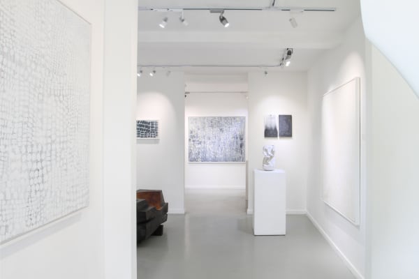 A PLACE OF PASSAGE NICHOLAS ARROYAVE-PORTELA, HELEN BOOTH , EMILY CROOKSHANK