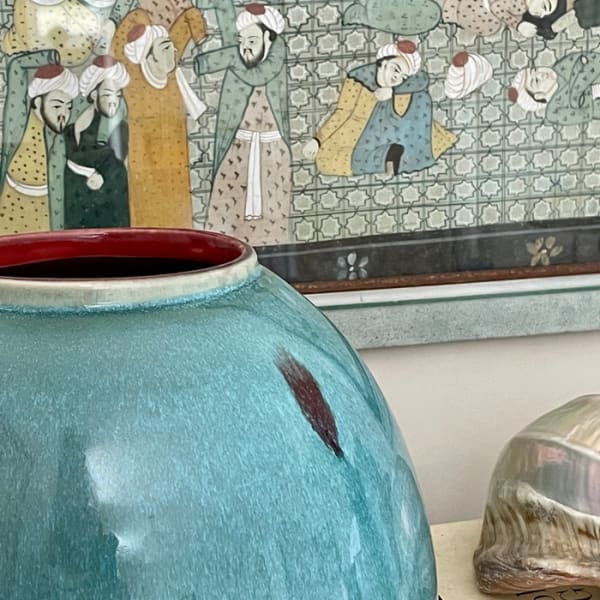 <span class="artist"><strong>Cecilia Willis</strong></span>, <span class="title"><em>Small lobed bowl, Sing turquoise chun, green mark</em>, 2024</span>