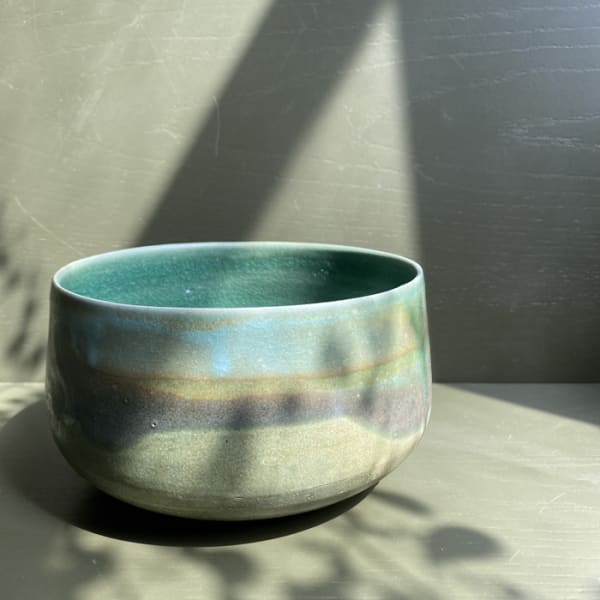 <span class="artist"><strong>Laura Huston</strong></span>, <span class="title"><em>Bowl III</em>, 2024</span>
