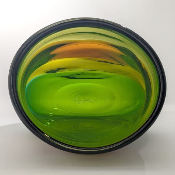 <span class="artist"><strong>Stewart Hearn</strong></span>, <span class="title"><em>Etched Encalmo Bowl (Antique rose with amber top) </em>, 2024</span>