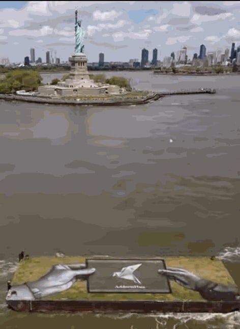 [Public Art Commision] Address Hate x Saype I New York