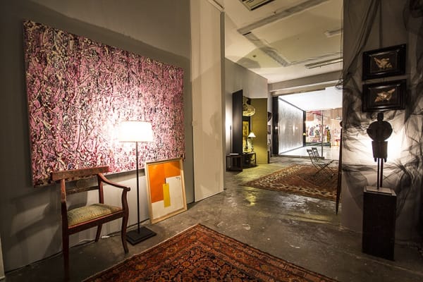 Fereydoun Ave References Clues Favourite Things Samart Lowres 07