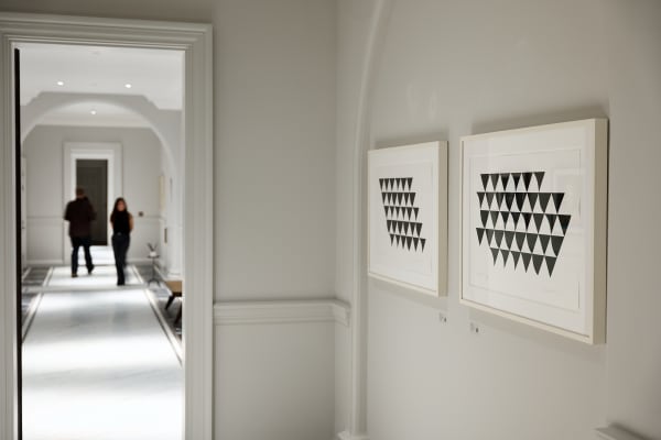 Bridget Riley - Art Exhibition - The OWO by Raffles London