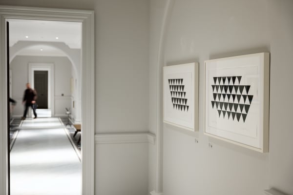 Bridget Riley Bagatelle Art Exhibition London OWO Residence Raffles London