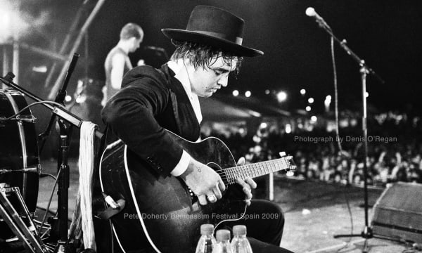 Pete Doherty on stage