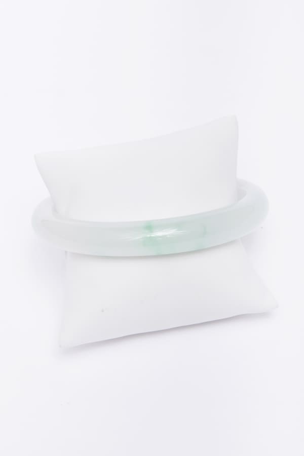 Pale Jade Bangle