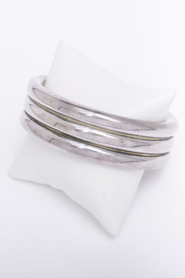 Ribbed Bangle Bracelet