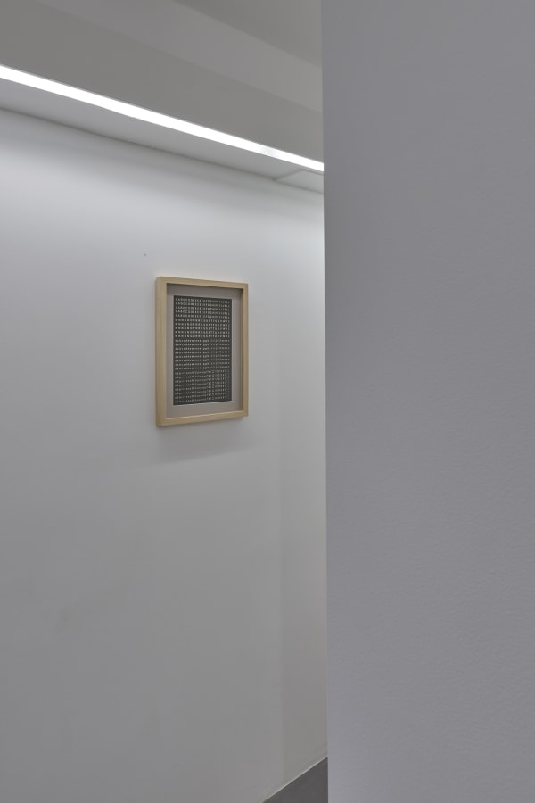 Little_Warsaw_innen_Library _Erna_Hecey_Gallery_Luxembourg_October_2020