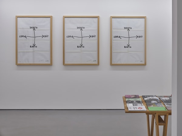 Little Little_Warsaw_innen_Library _Erna_Hecey_Gallery_Luxembourg_October_2020