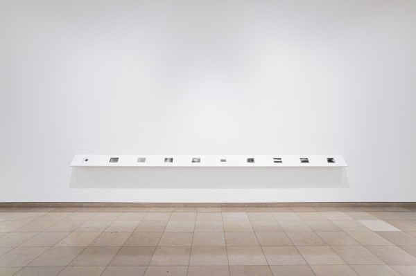 Jeff Weber, Serial Grey, 2021 Exhibition view at Carré d'Art, Nîmes Courtesy of the artist, Carré d'Art - Musée d'Art Contemporain de Nîmes & Erna Hecey Gallery