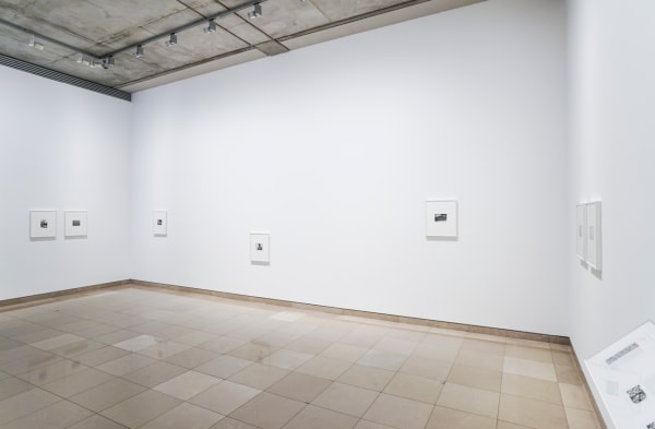 Jeff Weber, Serial Grey, 2021 Exhibition view at Carré d'Art, Nîmes Courtesy of the artist, Carré d'Art - Musée d'Art Contemporain de Nîmes & Erna Hecey Gallery