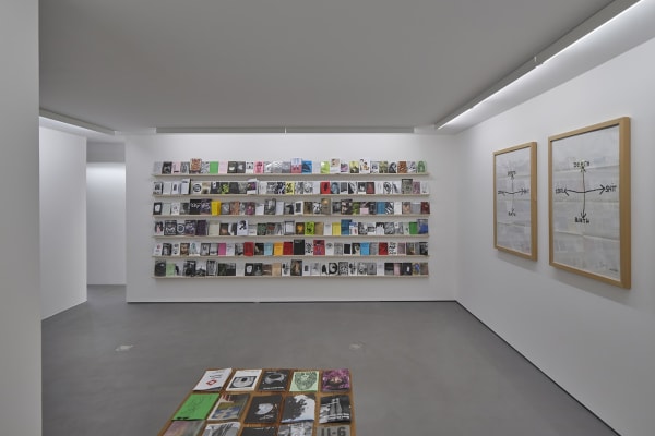Little_Warsaw_innen_Library _Erna_Hecey_Gallery_Luxembourg_October_2020