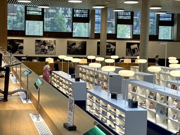 Caecilia Tripp, Sleeping with Books, 2023 Exhibition view at Bibliothèque nationale du Luxembourg Courtesy of the artist, BnL & Erna Hecey Gallery