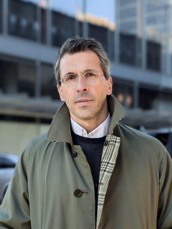 PRESS | JEFF WEBER "La photographie peut être tout ce qu’on élabore avec elle – [ce qui est en gros le projet que je mène]."