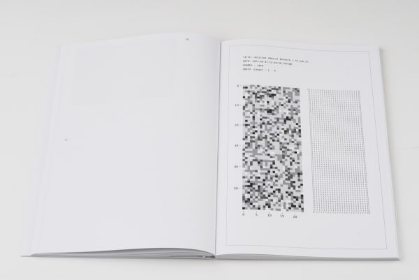 JeffWeber-Carréd'ArtNîmes-SerialGrey-2021-ernah