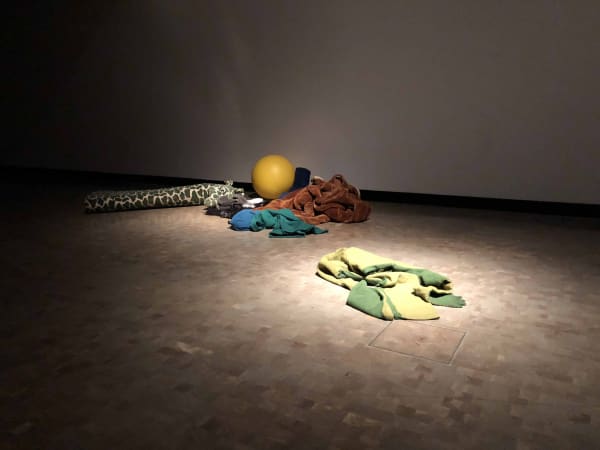 PeterFriedl-KunsthalleWien-Teatro-Costumes-2019-ernah
