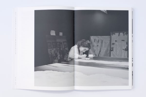 Jeff Weber, Image Storage Containers, 2023, 112 p., 24 x 17.1 cm, edition of 600 copies Photography: Gevaert Editions