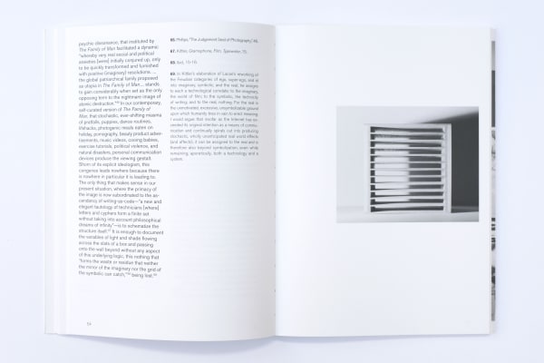 Jeff Weber, Image Storage Containers, 2023, 112 p., 24 x 17.1 cm, edition of 600 copies Photography: Gevaert Editions