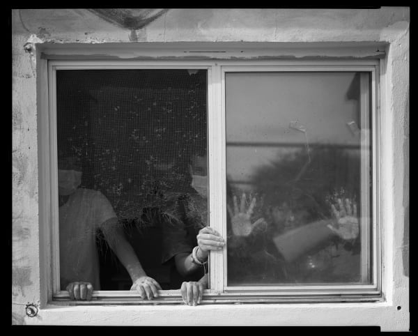 Lisa Elmaleh, Drywall construction workers, House of Mercy, Casa de la Misericordia, Nogales, Sonora, Mexico; Trabajadores de construcción de paneles de yeso, Casa de la Misericordia, Nogales, Sonora, México, 2024
