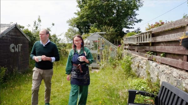 Luned Rhys Parri, Ralph visits Luned, then gives you a tour of her exhibition