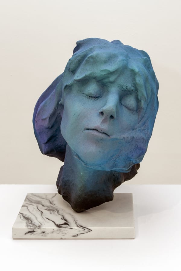 Alia Talhouni, Nismeh, 2024, Resin, 33x25x25cm