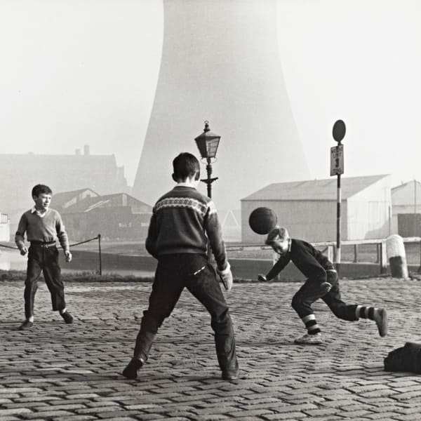 See further works by Oscar Marzaroli