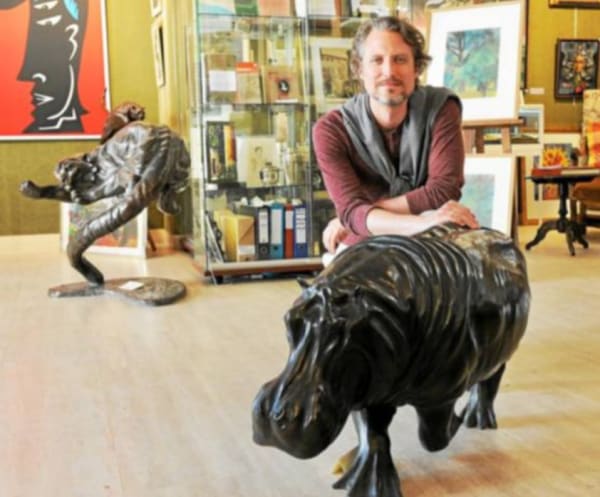 Le sculpteur animalier Hadrien David et sa faune de bronzes, expose tout le mois d'août.