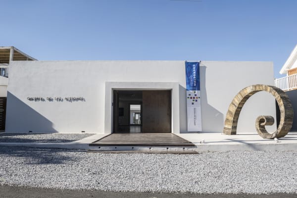 Fachada de la galeria