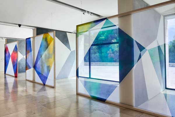 Vue de l'expostion Cécile BART Je suis bleue Musée national Marc Chagall 2021 © Anthony Lanneretonne