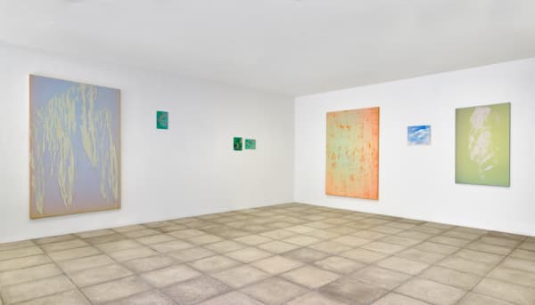 Vue de l'exposition "D'un été l'autre" de Gérard TRAQUANDI à la galerie Catherine Issert Juillet 2023 © François Fernandez