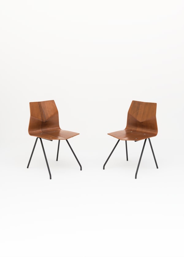 René Jean Caillette ( 1919-2004) Conception 1958 - Edition Steiner 1961 Teck, métal laqué et chromé Haut 75 x Larg 46 x Prof 42 cm