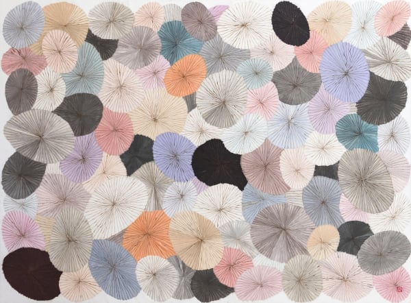 Minjung KIM, The street, 2021, technique mixte sur papier Hanji, 130 x 180 cm. Courtesy de l'artiste et de la galerie Catherine Issert.